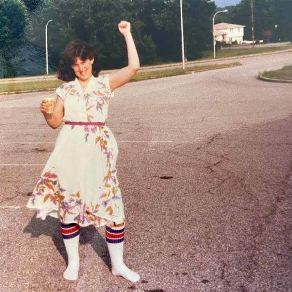 Meet your Posher, Robin - Picture 1 of 1